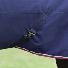 Weatherbeeta ComFiTec Essential Turnout Standard Neck 0g Rug (Navy/Burgundy) Weatherbeeta ComFiTec Essential Turnout Standard Neck 0g Rug (Navy/Burgundy)